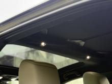 https://riyasewana.com/uploads/honda-vezel-z-1212351417576.jpg