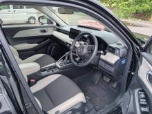 https://riyasewana.com/uploads/honda-vezel-z-121390717665.jpg