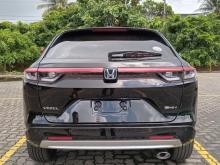 https://riyasewana.com/uploads/honda-vezel-z-121390817376.jpg
