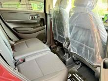 https://riyasewana.com/uploads/honda-vezel-z-1216113224773.jpg