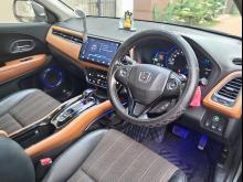 https://riyasewana.com/uploads/honda-vezel-z-1218394917016.jpg