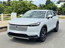 https://riyasewana.com/uploads/honda-vezel-z-12224015752.jpg