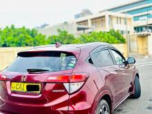 https://riyasewana.com/uploads/honda-vezel-z-122473817865.jpg