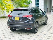 https://riyasewana.com/uploads/honda-vezel-z-129262925003.jpg