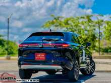 https://riyasewana.com/uploads/honda-vezel-z-1293930994.jpg