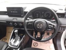 https://riyasewana.com/uploads/honda-vezel-z-1310162517376.jpg