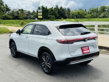 https://riyasewana.com/uploads/honda-vezel-z-1310363417453.jpg