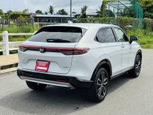 https://riyasewana.com/uploads/honda-vezel-z-1310363417524.jpg