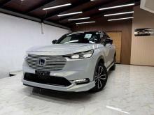 https://riyasewana.com/uploads/honda-vezel-z-131115036224.jpg