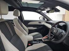 https://riyasewana.com/uploads/honda-vezel-z-131256056924.jpg