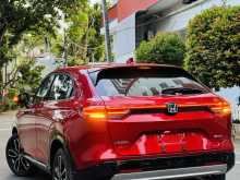 https://riyasewana.com/uploads/honda-vezel-z-1320061222042.jpg