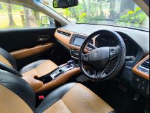 https://riyasewana.com/uploads/honda-vezel-z-1322444817875.jpg