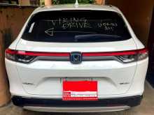 https://riyasewana.com/uploads/honda-vezel-z-13731574852.jpg