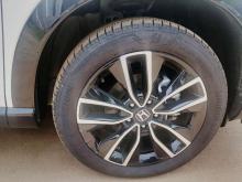 https://riyasewana.com/uploads/honda-vezel-z-13733386535.jpg