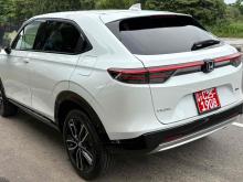 https://riyasewana.com/uploads/honda-vezel-z-137513924955.jpg