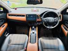 https://riyasewana.com/uploads/honda-vezel-z-1410022822513.jpg