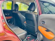 https://riyasewana.com/uploads/honda-vezel-z-1410031324611.jpg