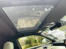 https://riyasewana.com/uploads/honda-vezel-z-1414311617846.jpg