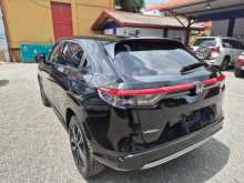 https://riyasewana.com/uploads/honda-vezel-z-141611194533.jpg