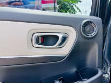 https://riyasewana.com/uploads/honda-vezel-z-141847446666.jpg