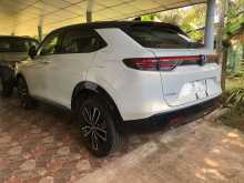 https://riyasewana.com/uploads/honda-vezel-z-141901244533.jpg