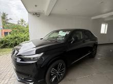 https://riyasewana.com/uploads/honda-vezel-z-146043017723.jpg