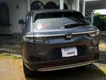 https://riyasewana.com/uploads/honda-vezel-z-1518425112.jpg