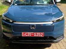 https://riyasewana.com/uploads/honda-vezel-z-1520235122622.jpg
