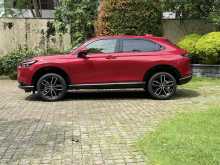 https://riyasewana.com/uploads/honda-vezel-z-1521125423003.jpg