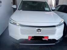 Honda Vezel Z Premium 2025 SUV