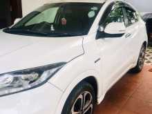 https://riyasewana.com/uploads/honda-vezel-z-15730534692.jpg