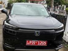 Honda Vezel Z 2025 SUV