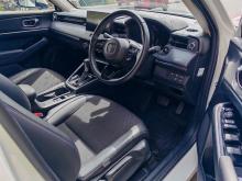 https://riyasewana.com/uploads/honda-vezel-z-1617402824183.jpg