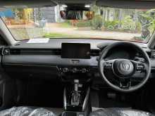 https://riyasewana.com/uploads/honda-vezel-z-1621055922912.jpg