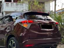 https://riyasewana.com/uploads/honda-vezel-z-1622284022662.jpg