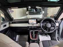 https://riyasewana.com/uploads/honda-vezel-z-1680458815.jpg