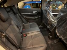 https://riyasewana.com/uploads/honda-vezel-z-168495817156.jpg