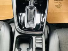 https://riyasewana.com/uploads/honda-vezel-z-171229046764.jpg