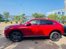 https://riyasewana.com/uploads/honda-vezel-z-17134422616.jpg