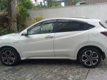 https://riyasewana.com/uploads/honda-vezel-z-17135036342.jpg