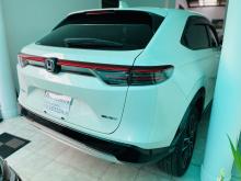 https://riyasewana.com/uploads/honda-vezel-z-1715084417185.jpg