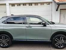 https://riyasewana.com/uploads/honda-vezel-z-17237484943.jpg