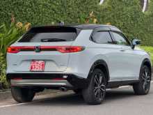 https://riyasewana.com/uploads/honda-vezel-z-17240524792.jpg