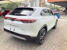https://riyasewana.com/uploads/honda-vezel-z-179085122212.jpg