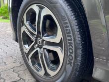 https://riyasewana.com/uploads/honda-vezel-z-1811003017546.jpg