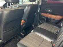 https://riyasewana.com/uploads/honda-vezel-z-1812085517286.jpg