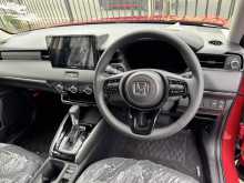https://riyasewana.com/uploads/honda-vezel-z-1812100322463.jpg