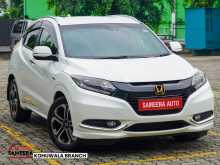 https://riyasewana.com/uploads/honda-vezel-z-18124438182.jpg