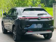 https://riyasewana.com/uploads/honda-vezel-z-18161233294.jpg