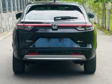 https://riyasewana.com/uploads/honda-vezel-z-18161233553.jpg